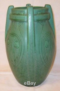 1900s Antique Weller 10 Matt Green Vase Peacock Feather Buttresses Arts Crafts