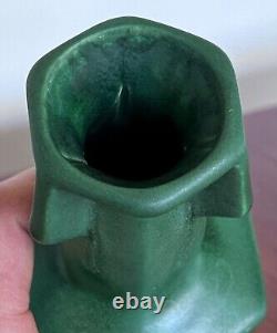1910 Weller Bedford Arts Crafts Green Pottery Vessel Bud Vase Buttressed Antique