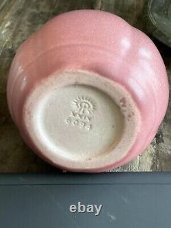 1929 Rookwood Pottery Arts & Crafts Pink Vase withDaisies