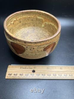 2 Warren Mackenzie Studio Pottery Decorated Tea Bowls Shino Glaze 3 h x 3.5 di