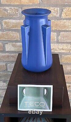 2007 Teco Streamline Art Deco Arts Crafts Pottery Buttress Handle Vase Vessel