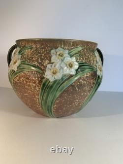 A Piece Of Roseville Jonquil 1931 Arts And Crafts Pottery. Large Handled Vase