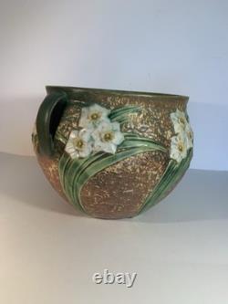 A Piece Of Roseville Jonquil 1931 Arts And Crafts Pottery. Large Handled Vase