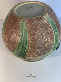 A Piece Of Roseville Jonquil 1931 Arts And Crafts Pottery. Large Handled Vase