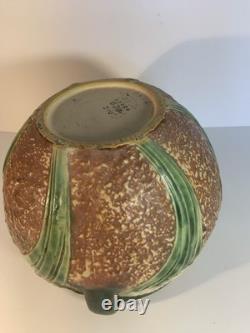 A Piece Of Roseville Jonquil 1931 Arts And Crafts Pottery. Large Handled Vase
