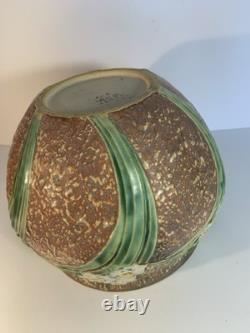 A Piece Of Roseville Jonquil 1931 Arts And Crafts Pottery. Large Handled Vase