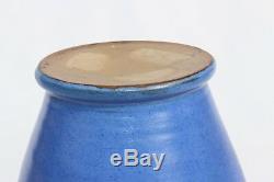 ARTS & CRAFTS Vintage Matte Blue California Pottery Vase Bauer Camark
