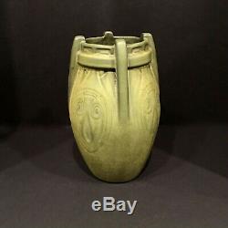 AntQ Weller Arts and Crafts Mission Jewell Line Pottery Vase 9 1/2 -Rare Glaze