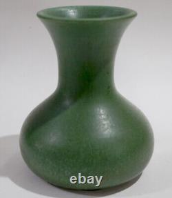 Antique American Art Pottery HAMPSHIRE Matte Green Arts & Crafts Vase c. 1905 JS