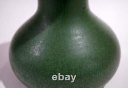 Antique American Art Pottery HAMPSHIRE Matte Green Arts & Crafts Vase c. 1905 JS