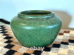 Antique Arts & Crafts Hampshire Pottery Matte Green Planter Vase Bowl