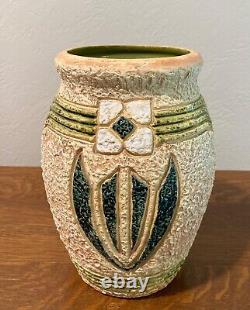 Antique Arts & Crafts Roseville Large Tan Mostique Vase Shape 23-10, c. 1916