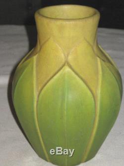 Antique Arts Crafts Roseville Velmoss Art Pottery Garden Flower Art Vase Antique