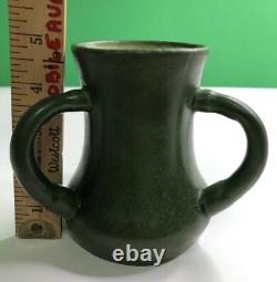 Antique HAMPSHIRE POTTERY 3 HANDLED VASE Arts Crafts Mission 5 Rich Green Glaze