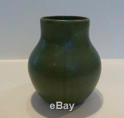 Antique Matte Green Peters Reed Pottery Vase Arts & Crafts Mission Vintage Rare