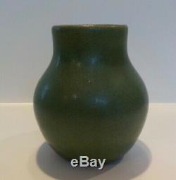 Antique Matte Green Peters Reed Pottery Vase Arts & Crafts Mission Vintage Rare