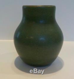 Antique Matte Green Peters Reed Pottery Vase Arts & Crafts Mission Vintage Rare