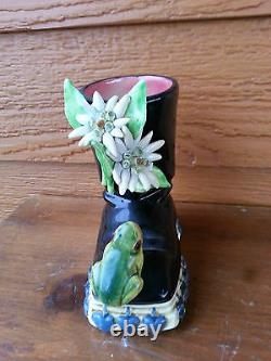 Art MADE IN ITALY CERAMIC VASE garden boot kitschy Frog Flower