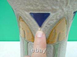 Arts & Crafts Roseville Mostique Arrowhead Motif 15 Art Pottery Vase