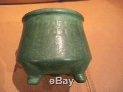 Arts & Crafts Weller Green Matte Glaze Footed Pottery Pot