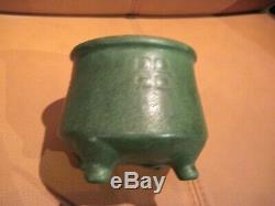 Arts & Crafts Weller Green Matte Glaze Footed Pottery Pot