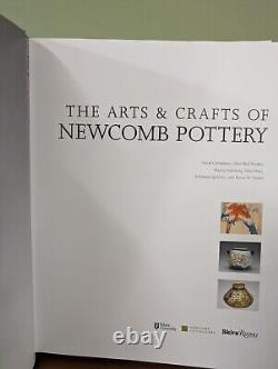 Arts and Crafts of Newcomb Pottery Adrienne Spinozzi 2013 DJ HB LN 240515