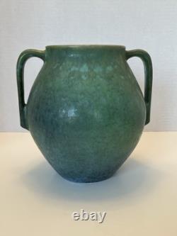 Beautiful Vintage ROSEVILLE EARLAM Arts & Crafts Art Pottery Vase 519