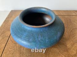 Carrigaline Ware pottery arts & crafts Vase hand thrown rare matte blue Ireland