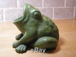 Chicago Crucible Cigar Holder Frog in Matte Green Arts and Crafts Era