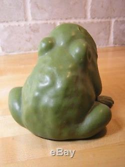 Chicago Crucible Cigar Holder Frog in Matte Green Arts and Crafts Era