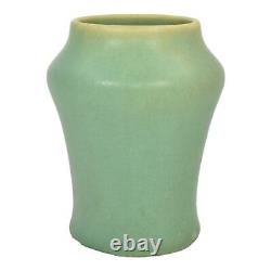 Clifton 1906 Vintage Arts And Crafts Pottery Matte Green Ceramic Vase 117