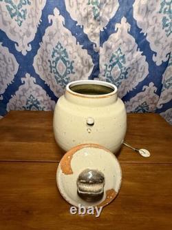 Contemporary American Studio Art Tiedown Jar No Flaws