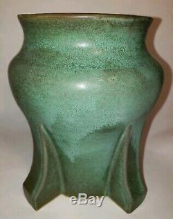D Schock Pottery Arts and Crafts, Mission, Prairie style vase. Dschockpottery