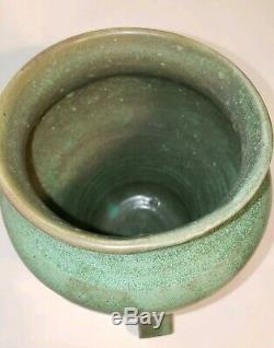 D Schock Pottery Arts and Crafts, Mission, Prairie style vase. Dschockpottery