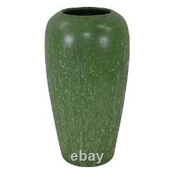 Ephraim Faience 2001 Arts and Crafts Pottery Matte Leaf Green Sandhill Vase 101