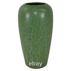 Ephraim Faience 2001 Arts and Crafts Pottery Matte Leaf Green Sandhill Vase 101