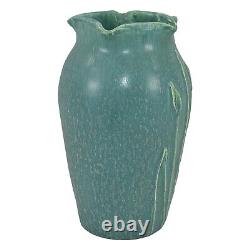 Ephraim Faience 2003 Arts and Crafts Art Pottery Blue Iris Star Cabinet Vase 062