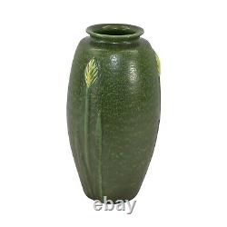 Ephraim Faience 2005 Arts and Crafts Pottery Mountain Wildflower Green Vase 421