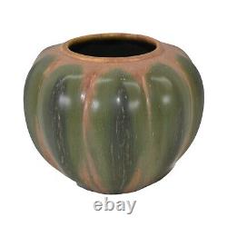 Ephraim Faience 2006 Arts and Crafts Pottery Acorn Squash Green Ceramic Vase 614