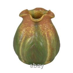 Ephraim Faience 2006 Arts and Crafts Pottery Garlic Green Brown Vase 615