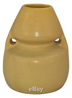 Ephraim Faience Pottery 2003 Satin Yellow Great Plains Arts and Crafts Vase 103
