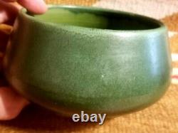 FINE ARTS & CRAFTS HAMPSHIRE POTTERY Sm TAPR BOWL MATTE GREEN EMORETTA ROBERTSON