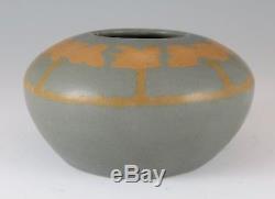 FREDERICK WALRATH Pottery Arts & Crafts decorated vase