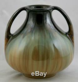 FULPER 6 ARTS & CRAFTS VASE IN MAHOGANY/GREEN/AMBER FLAMBE GLAZE c1917-1927