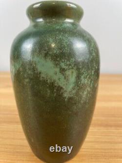 Fulper Vintage Art Pottery Crystalline Green To Matte Green Ceramic Vase 839