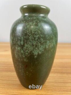 Fulper Vintage Art Pottery Crystalline Green To Matte Green Ceramic Vase 839