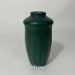 Green Van Briggle Vase Arts & Crafts Pottery 1915 Shape #690 Yucca