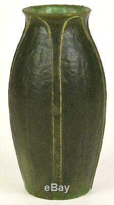 Grueby Pottery 8 Tall Five Leaf Vase Arts And Crafts Matte Green