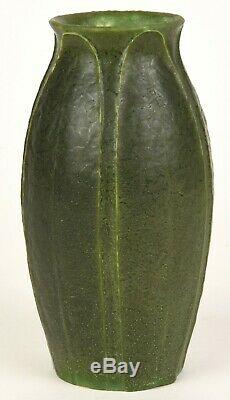 Grueby Pottery 8 Tall Five Leaf Vase Arts And Crafts Matte Green