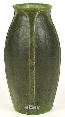 Grueby Pottery 8 Tall Five Leaf Vase Arts And Crafts Matte Green